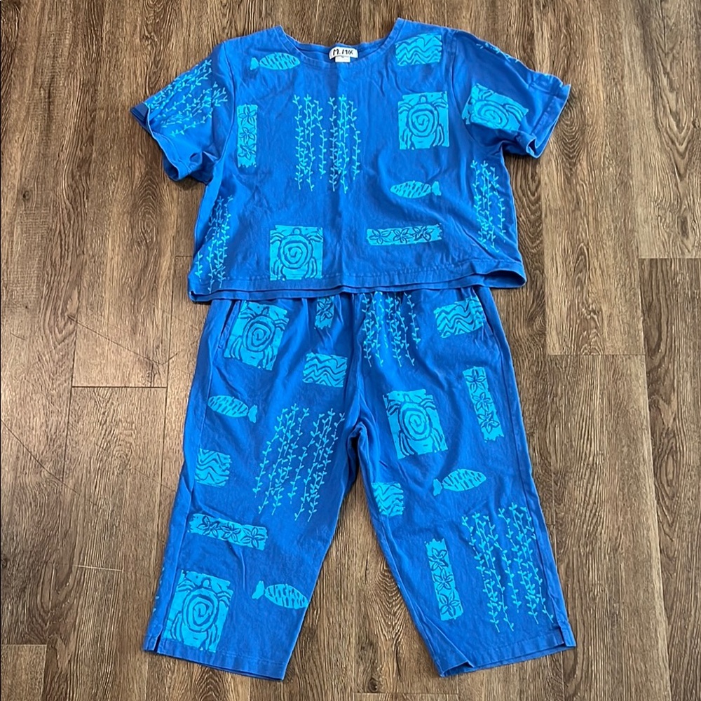 M. Mac vintage capri and short sleeve top 2-piece set